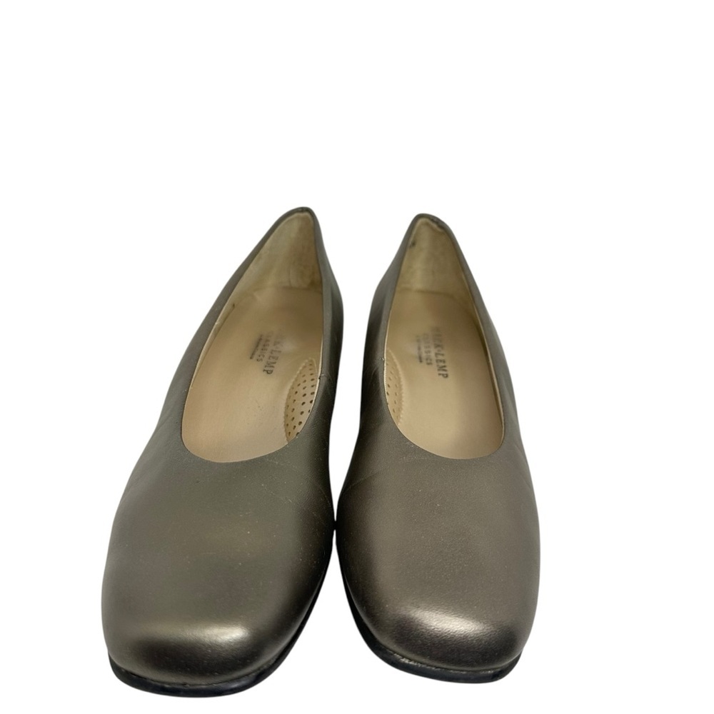 Mark Lemp Classics Callie Pewter Nappa Pumps Size… - image 2
